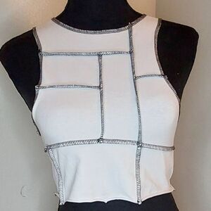 NWT‎ Boohoo White patch design tank top size 6